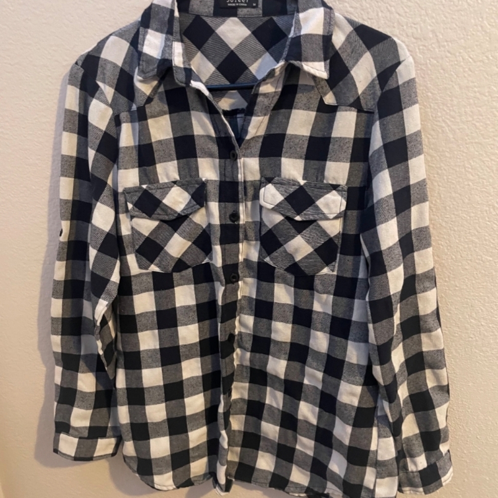 Women's Plaid Button Down Shirt